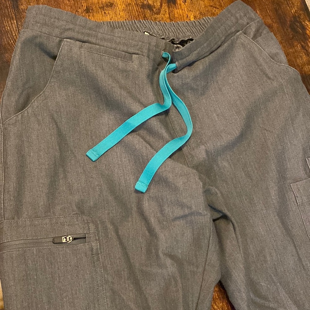 XS graphite Figs Scrub pants